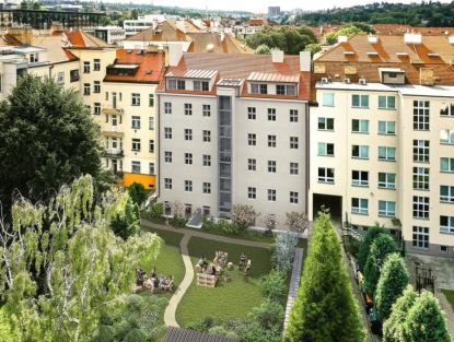 BackYard Dejvice: Nový rezidenční projekt v Praze, který hledal inspiraci ve Velké Británii