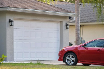 Jak udržovat garážová vrata  rodinného domu