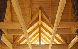 Dřevěná konstrukce při zateplení systémem TOPROCK. Foto - Rockwool