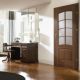 Tip pro vaši luxusní domácnost: Prosklené interiérové dveře a vinylové podlahy v dokonalé imitaci dřeva