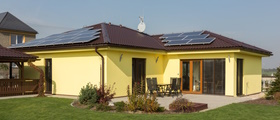 Spolehlivý držák fotovoltaiky je důležitý pro majitele i pro pojišťovnu