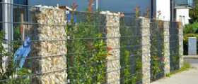 Bezúdržbové betonové a gabionové ploty