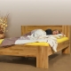 Kvalitní postel z masivu nestárne